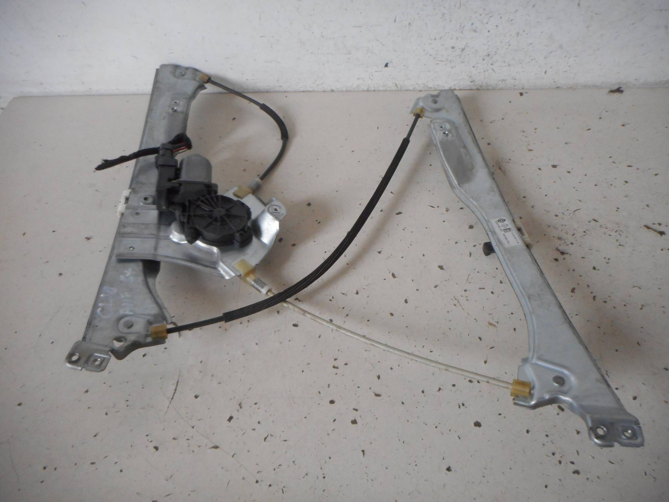 Alzacristallo elettr. porta ant. sx.